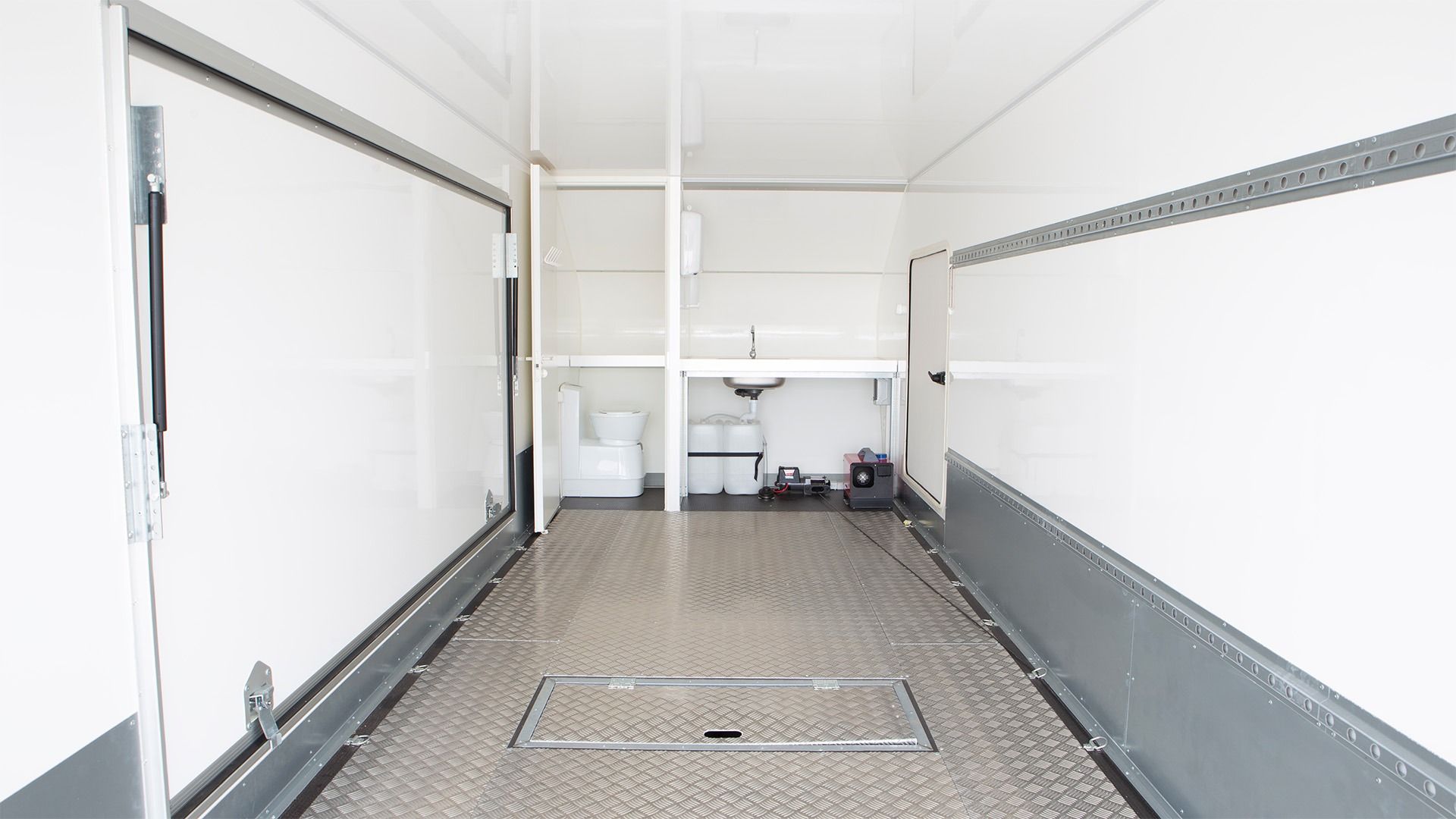 Alumiini turkkilevystä lattia